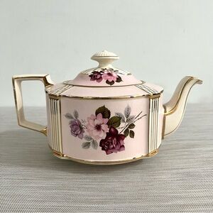 Vintage Sadler England Floral Pink Teapot with Gold Accents